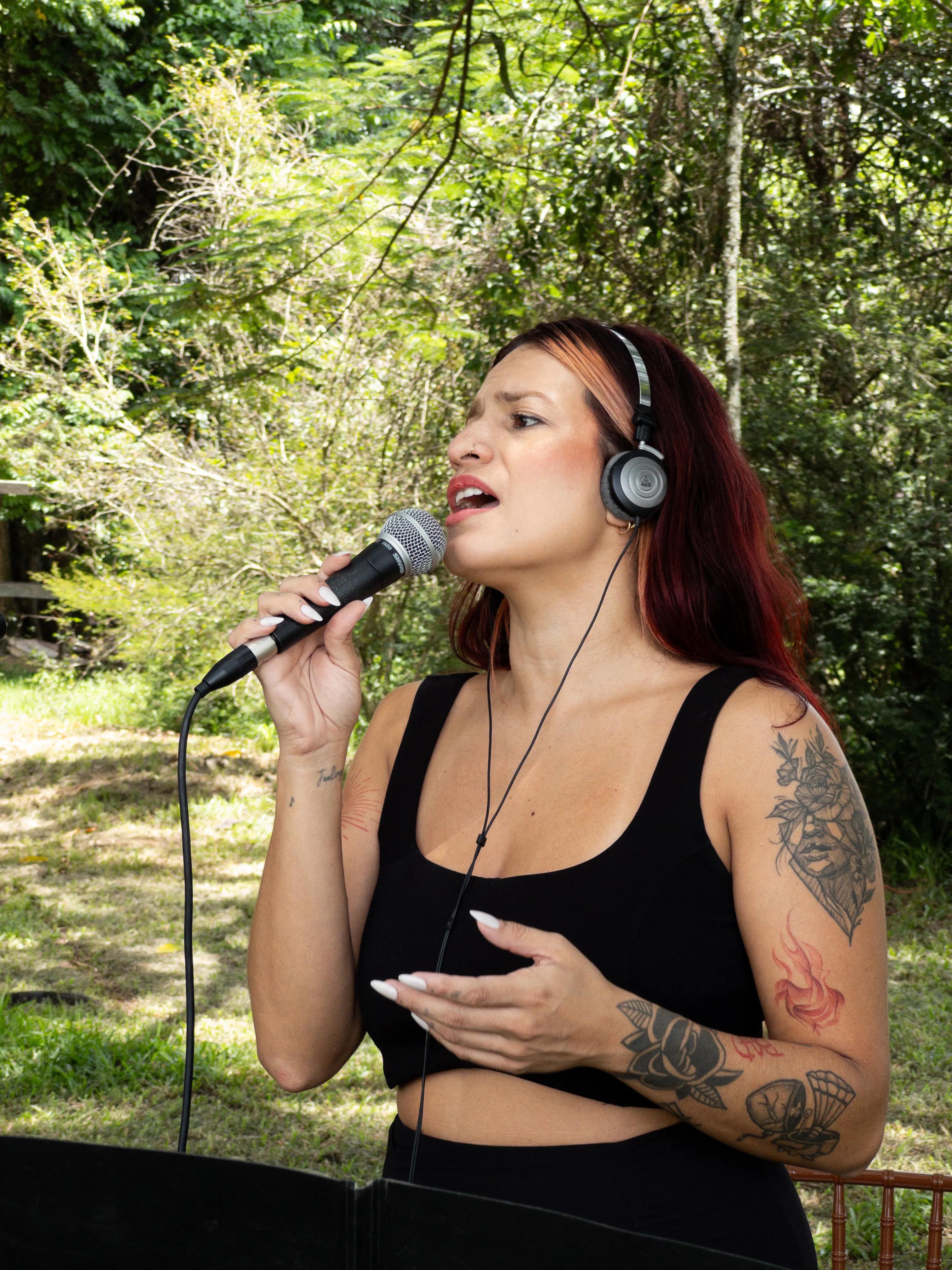 Cantora voz feminina em casamento — Mizael Produções
