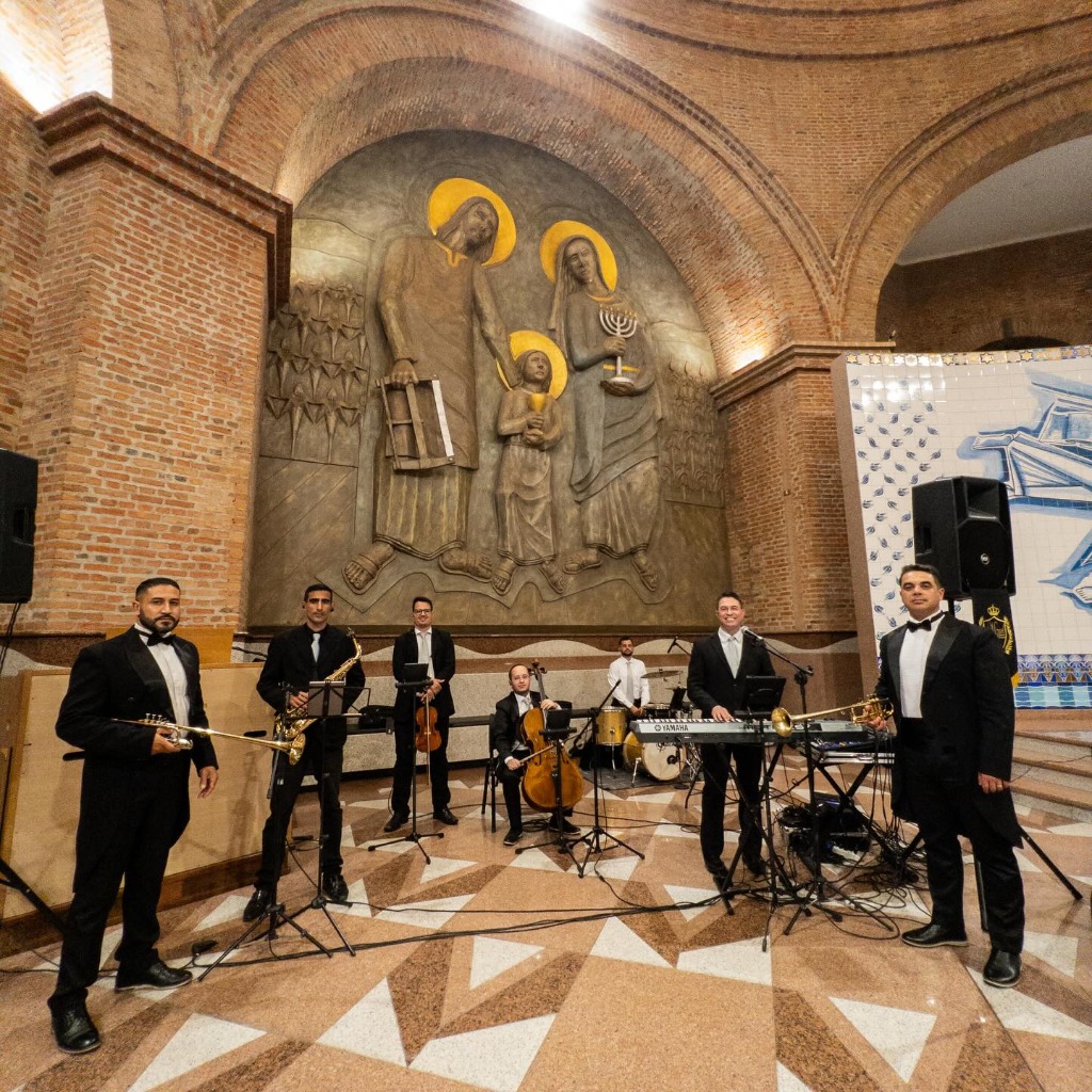 Banda completa tocando em casamento — Mizael Produções Vale do Paraíba